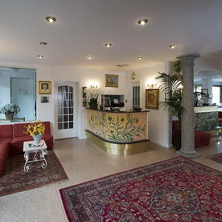 ホテル カリロン バヴェーノ